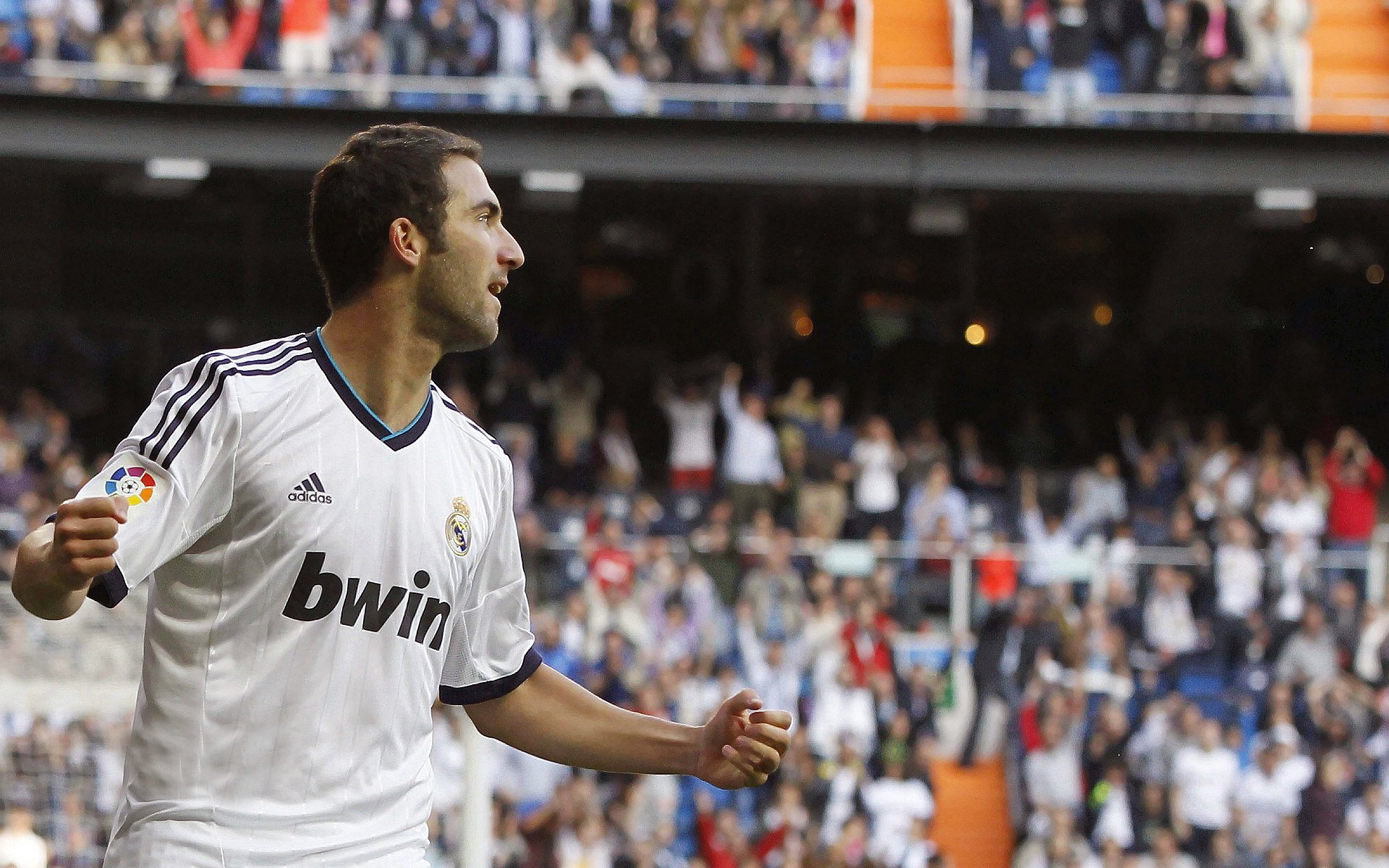 “英超焦点战:榜首大战精彩纷呈”,英超首秀